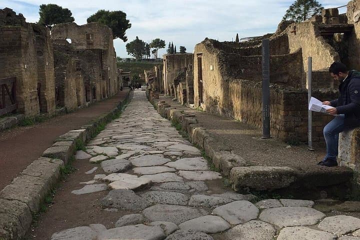 Privater Transfer von/neben Neapel nach Positano mit optionalem Stopp in Pompeji — Foto 3