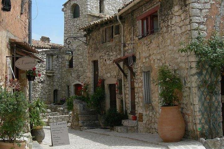 Escursione di un giorno a Cannes, Grasse, Gourdon e Saint-Paul-de-Vence — foto 2