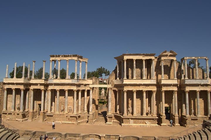 Da Siviglia: Tour Privato di Un Giorno a Merida — foto 2