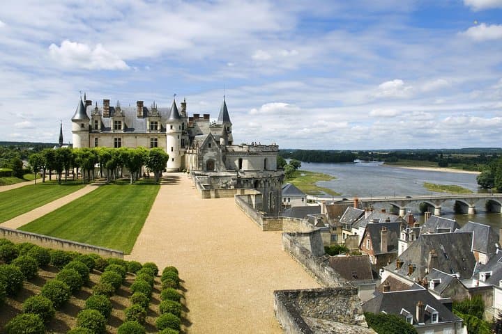 Tour de Vinos y Castillos del Valle del Loira desde París — foto 1