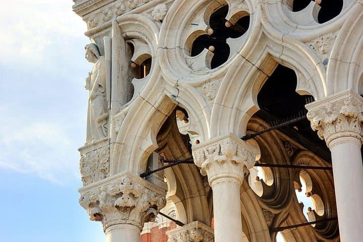 Venedig Highlights: Dogenpalast, Markusdom, Stadtführung