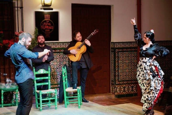 Espectáculo de Flamenco con Tapas y Vino en Sevilla — foto 2