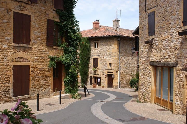Beaujolais & Pérouges Mittelalterliche Stadt Kleingruppentour ab Lyon — Foto 3