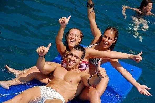 Tour en Catamarán por Barcelona