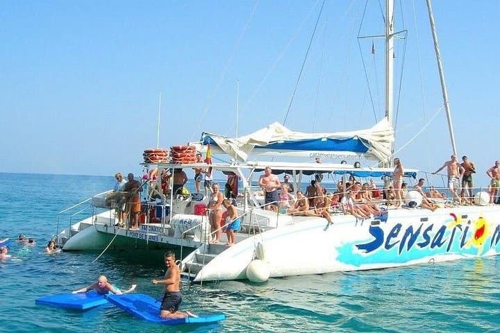 Tour en Catamarán por Barcelona — foto 2