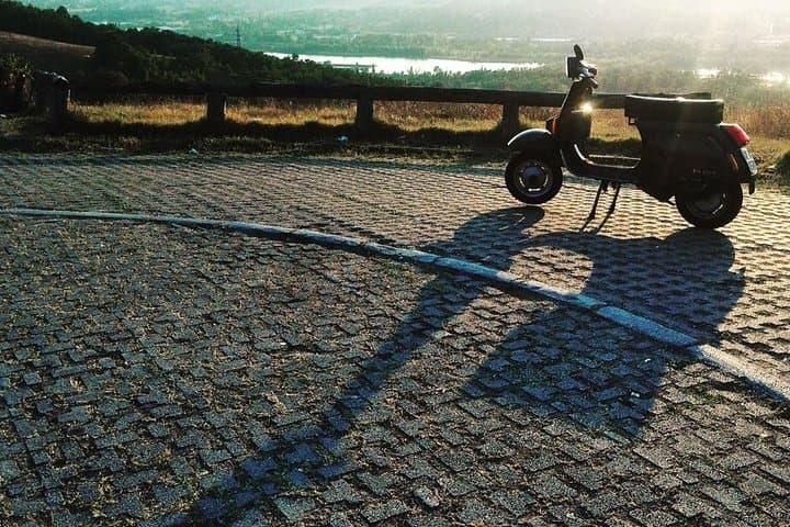 Panoramatour mit der Vespa in Bologna — Foto 2