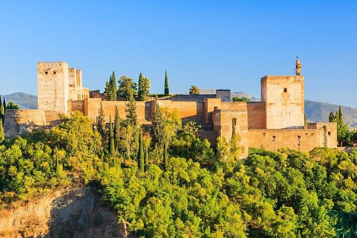 Geführte Tour durch die Alhambra mit den Generalife-Gärten — Foto 5