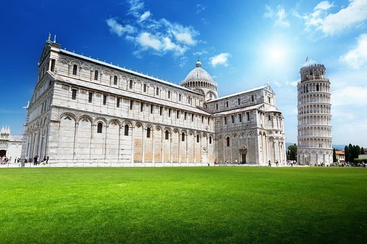 Tour a piedi privato alla scoperta di Pisa