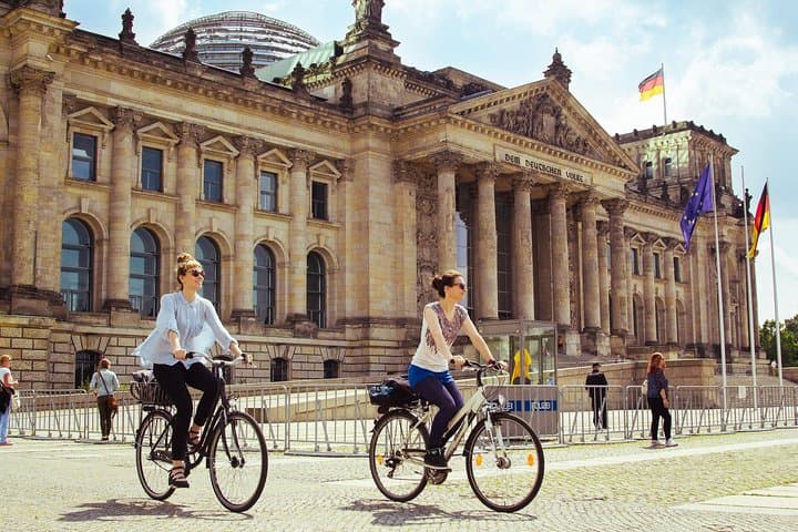 Tour in Bicicletta a Berlino con Guida Locale