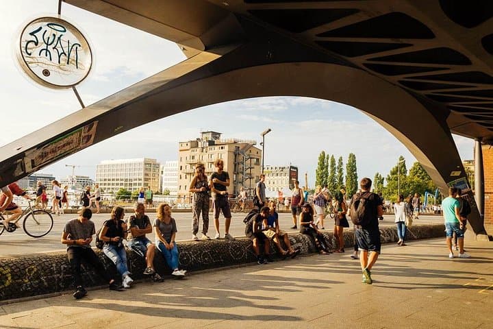 Kreuzberg Berlino: Tour Privato a Piedi Fuori dai Percorsi Battuti — foto 5