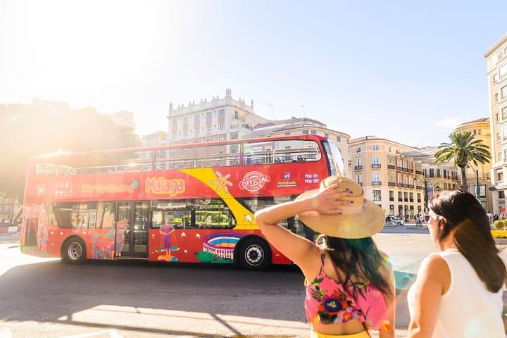 City Sightseeing Malaga Bus Hop-On Hop-Off + Ingresso ai Musei