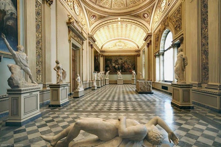 PRIVATE: Tour Guidato della Galleria degli Uffizi con biglietto d'ingresso a orario programmato