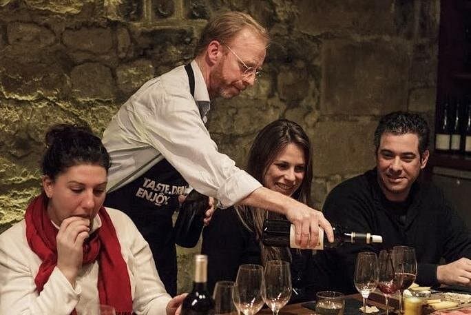 Visite guidée des chefs-d'œuvre du Louvre et dégustation de vin à Paris — photo 2