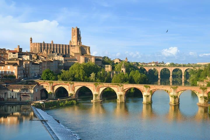 Toulouse: Escursione di un giorno ad Albi e Cordes-sur-Ciel con audioguida — foto 2