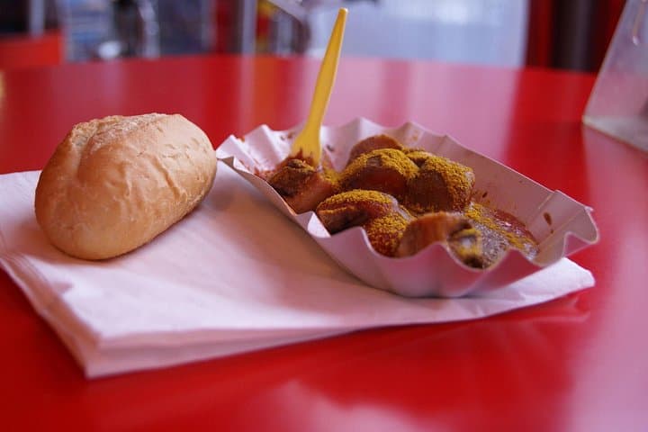 Klassische Bissen und kulinarische Trends Nachbarschafts-Foodtour in Berlin — Foto 2