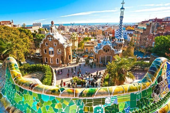 Barcelona Highlights: Private geführte Tour mit Abholung vom Hotel/Hafen — Foto 5