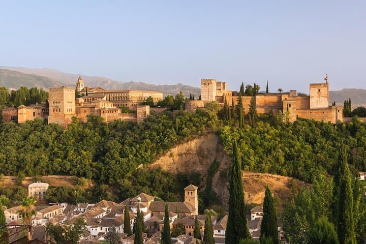 Tour Guiado Sin Colas en la Alhambra