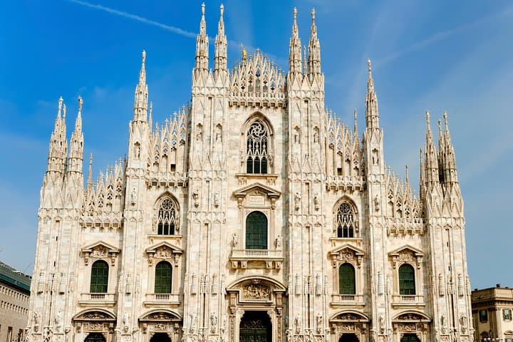 Milano: Tour Guidato del Duomo con Accesso Prioritario