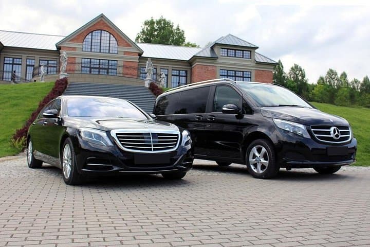 Privater Transfer von Düsseldorf nach Amsterdam oder zum Flughafen Schiphol — Foto 1