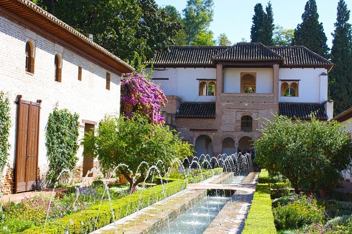 Alhambra, Generalife & Nasrid-Paläste Geführte Tour in Granada — Foto 2