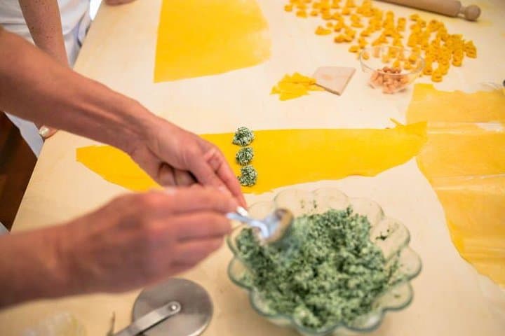Bologna: Kochkurs zu Hause & Mahlzeit mit einem Einheimischen — Foto 3