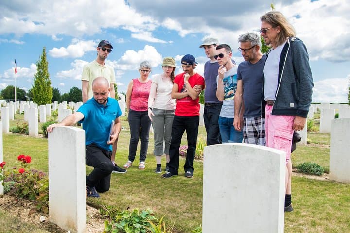 Campi di battaglia della Somme da Parigi con Memoriale Australiano e Cattedrale di Amiens — foto 2
