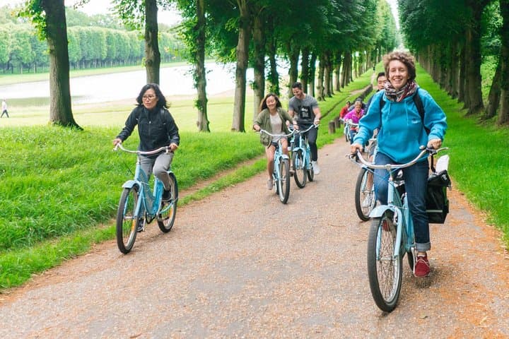 Fahrradtour durch den Schlosspark Versailles mit Markt &amp; Marie-Antoinettes Hamlet — Foto 2