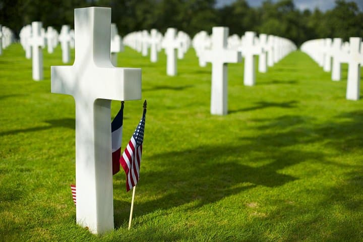 Normandie D-Day Kleingruppen-Tagesausflug mit Omaha Beach, Friedhof & Cider-Verkostung — Foto 5