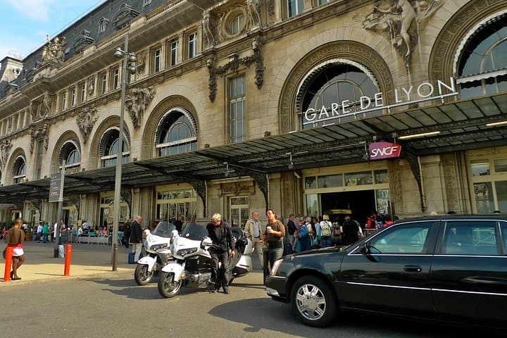 Transfert privé à Paris : Gare à hôtel — photo 3