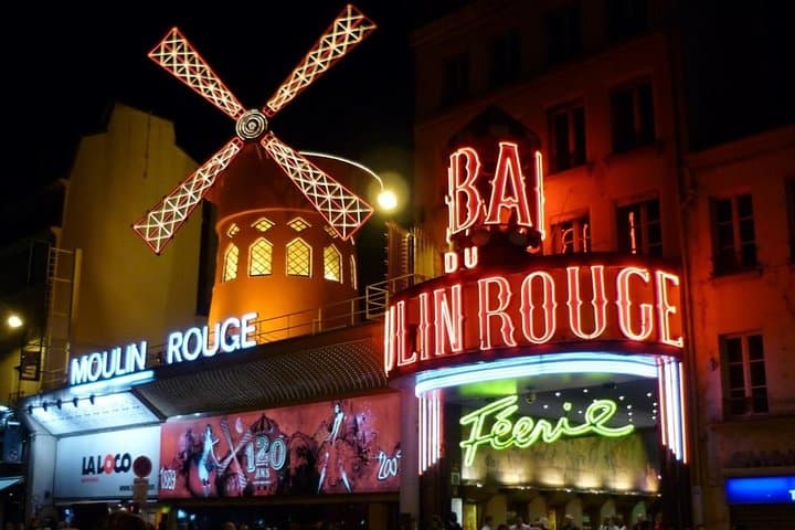 Privater Hin- und Rücktransfer von Ihrem Hotel zum Moulin Rouge — Foto 2