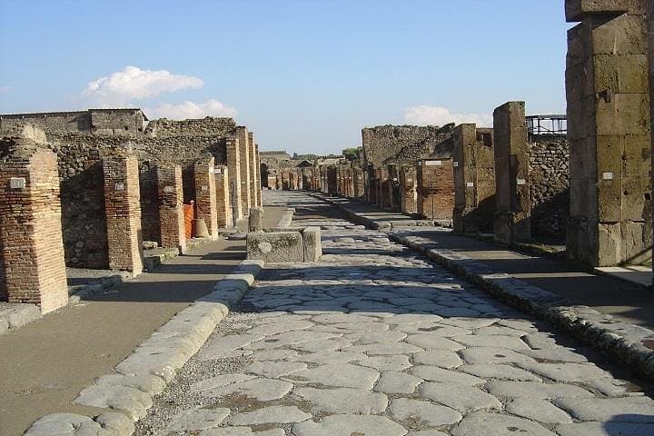 Tour Privado de Día Completo a la Costa de Amalfi y Pompeya desde Roma — foto 4