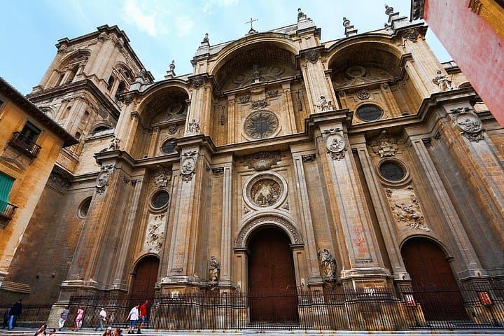 Private 3-stündige Tapas-Tour durch Granada — Foto 2