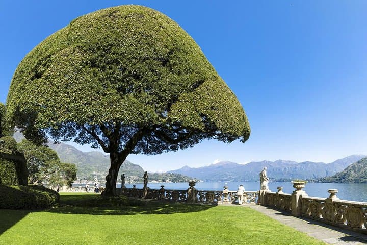 Visite Privée : Lac de Côme depuis Milan avec Chauffeur Privé et Bateau