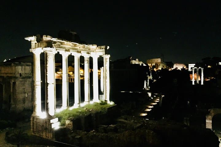 Roma di Notte - Tour in Ebike per Piccoli Gruppi - Cibo e Vino (Opzione) — foto 2