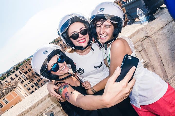 Tour Mattutino di Roma in Sidecar Vespa con Cappuccino — foto 2