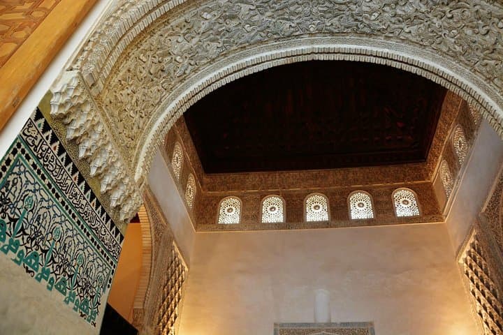 Tour in Piccolo Gruppo: Segreti dell'Alhambra — foto 5