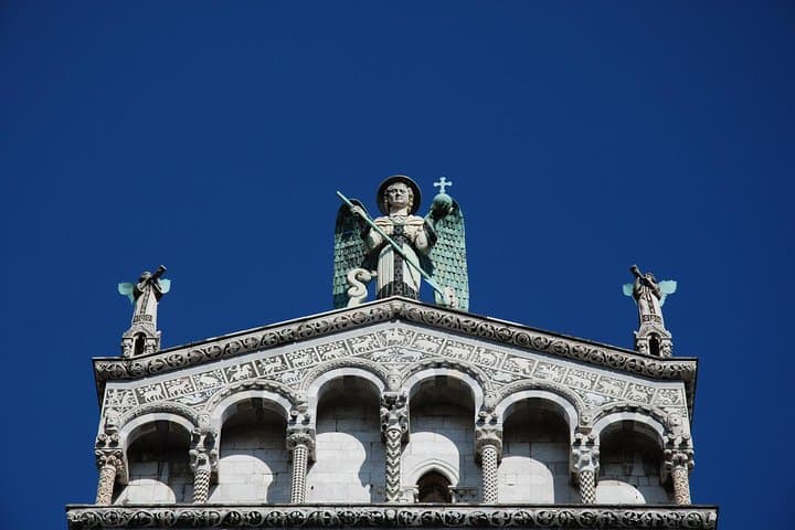 Ganztägige Tour nach Pisa und Lucca mit dem Van ab Florenz — Foto 3