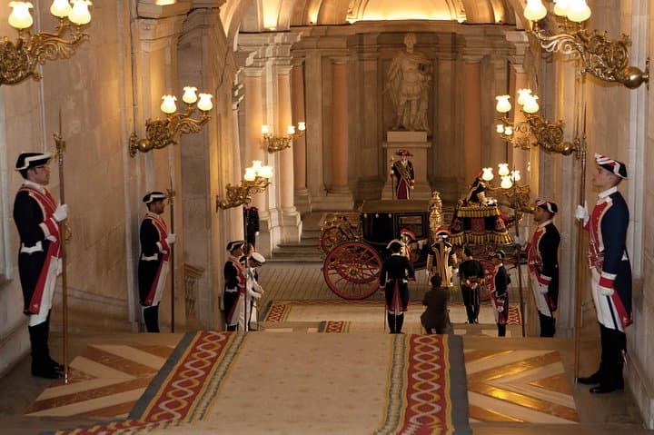 Tour Guidato Esclusivo del Palazzo Reale di Madrid