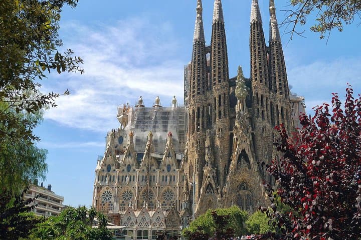 Sagrada Familia Tour mit lokalem Guide — Foto 2