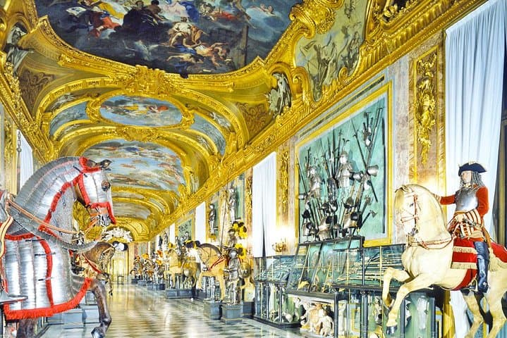 Tour Privato del Palazzo Reale di Torino con Cappella della Sacra Sindone