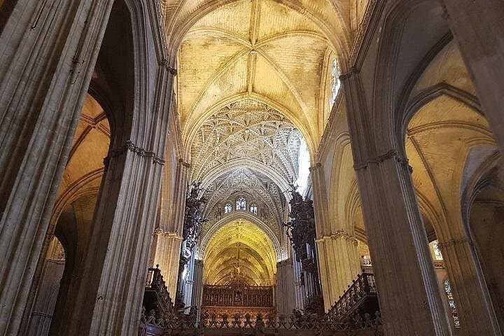 Kathedrale von Sevilla Tour mit bevorzugtem Eintritt — Foto 2