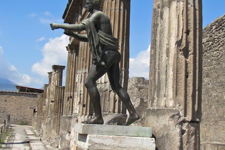 Pompeii Day Trip from Naples with Skip-the-Line Tickets — photo 2