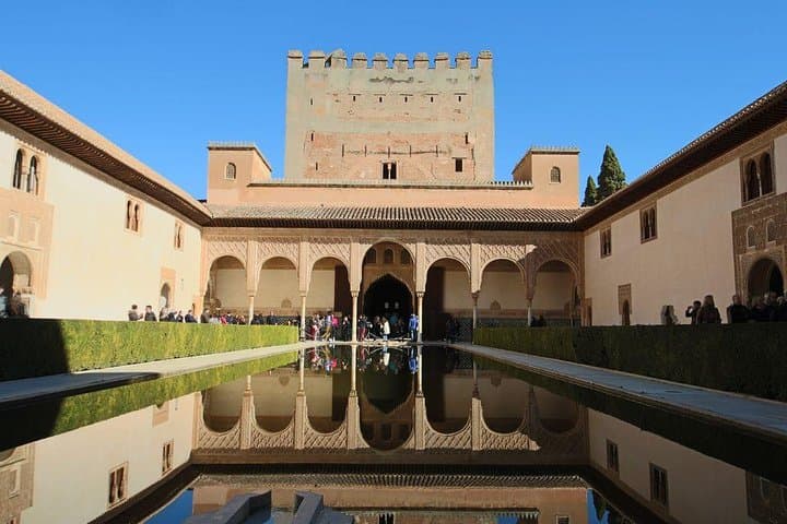 Visite de l'Alhambra, des Nasrides et du Generalife sans attente à Grenade — photo 2