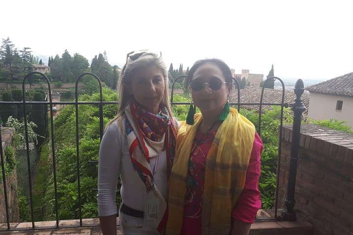 Tour Privato dei Punti Salienti dell'Alhambra Inclusi i Palazzi Nasridi — foto 5