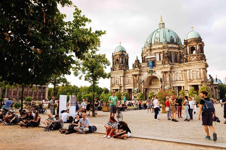 Highlights & Hidden Gems Mit Einheimischen: Beste Private Tour durch Berlin — Foto 3