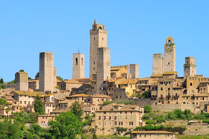 San Gimignano, Siena, Monteriggioni: Tour Guidato Completo, Pranzo e Degustazione di Vini — foto 2