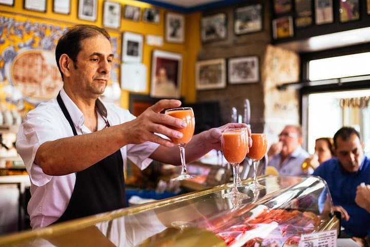 Private Food Walking Tour in Madrid mit 6 oder 10 Verkostungen — Foto 4