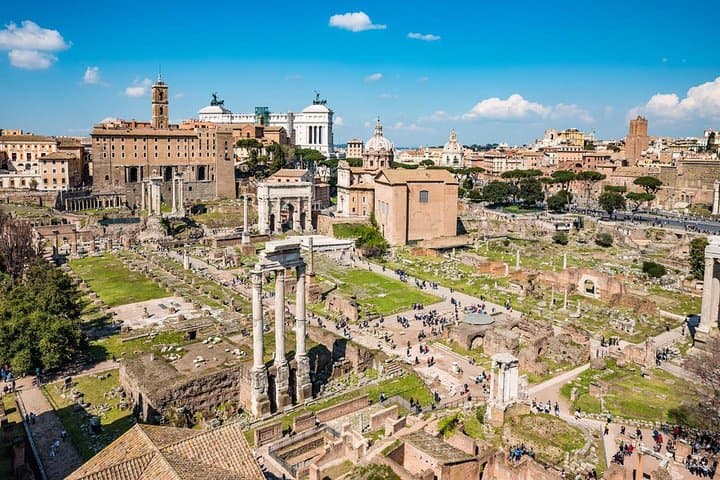 Tour di Gruppo Ridotto al Colosseo, Foro Romano e Palatino