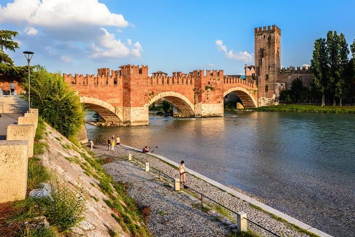 Private Walking Tour in Verona