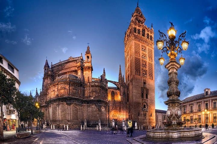 Panoramawanderung durch Sevilla